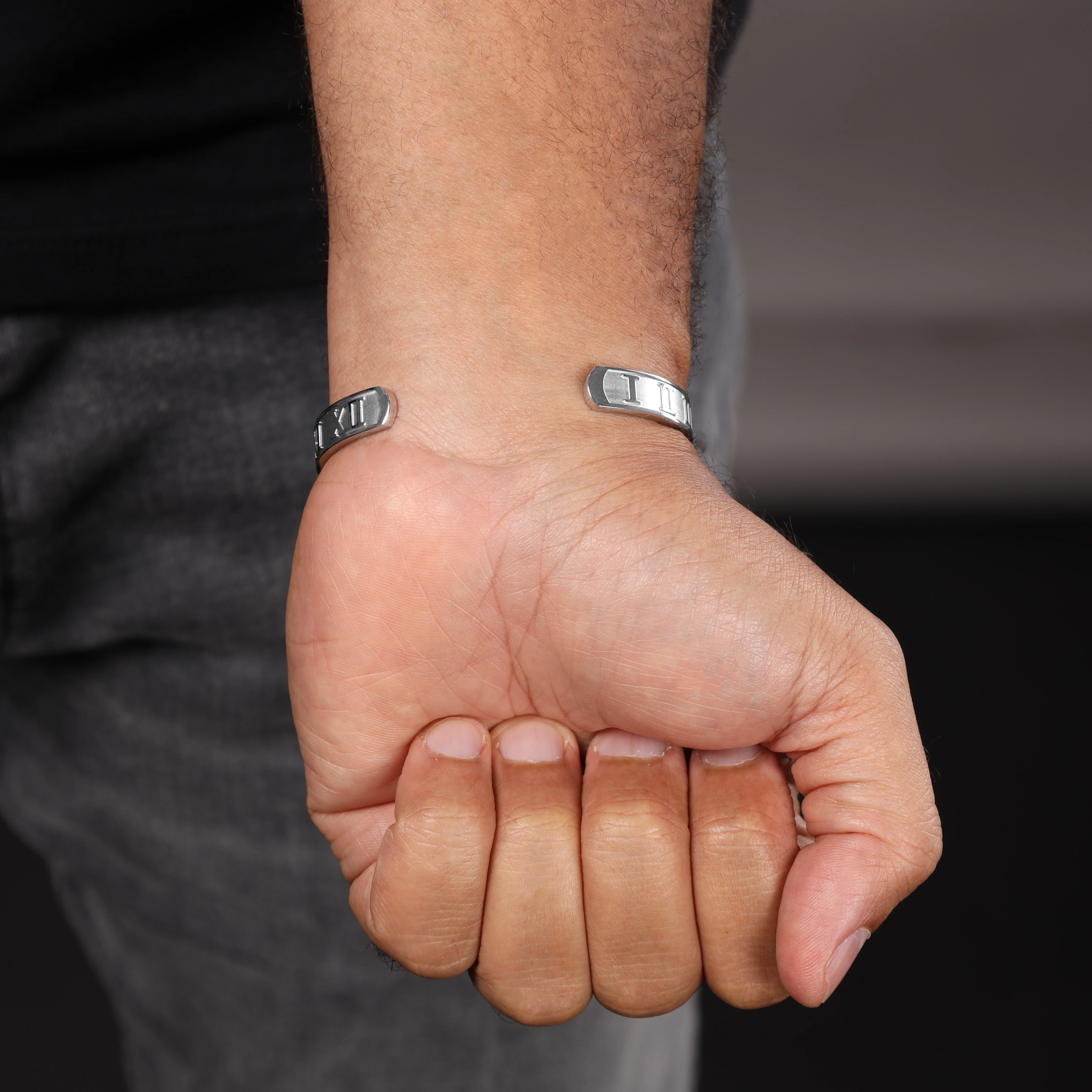 Armreif Armband Römische Ziffern 8mm breit aus Edelstahl - Image 6