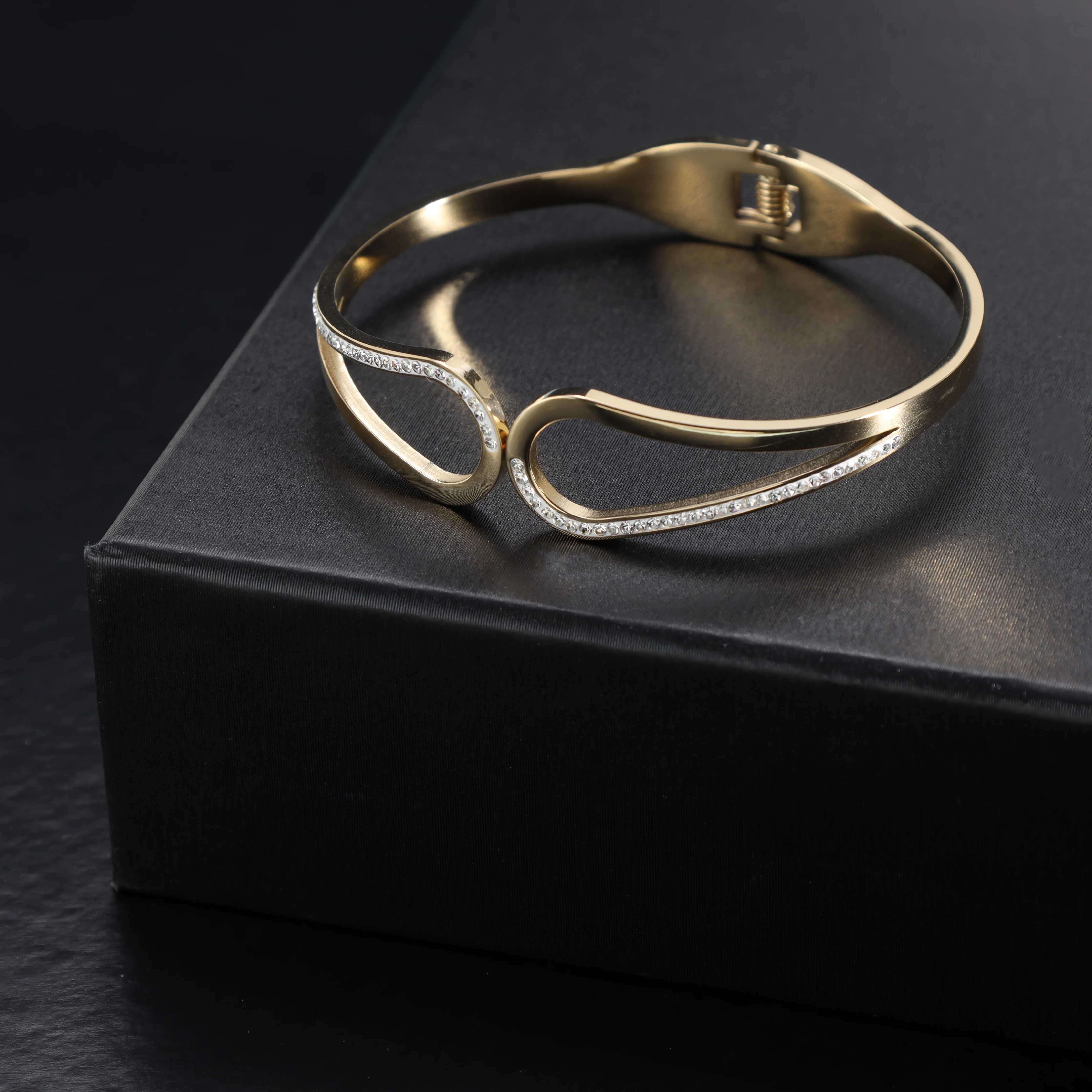 Armreifen Armband aus Edelstahl Vergoldet - Image 3