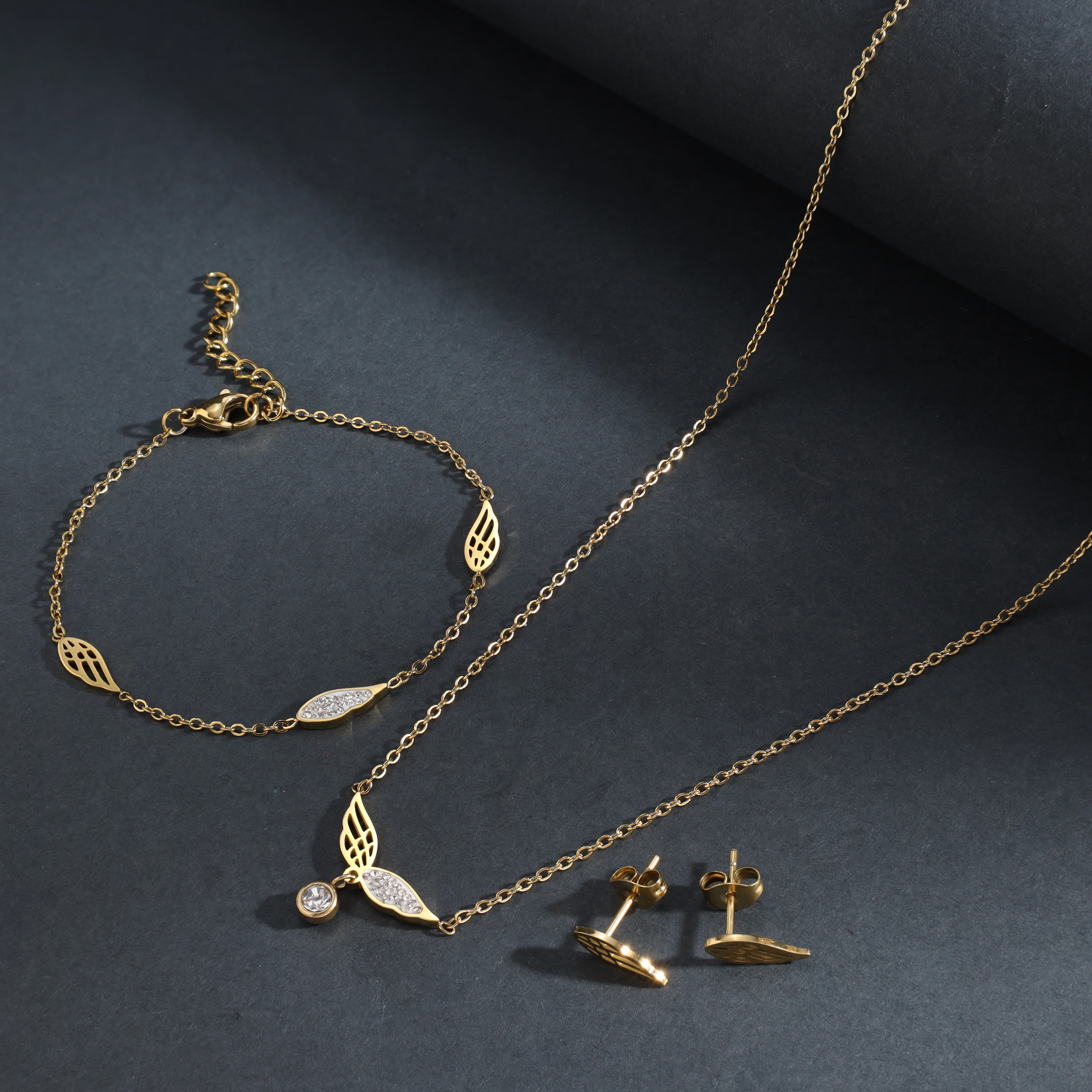Damen Set Halskette , Armband und Ohrringe aus Edelstahl Vergoldet - Image 3