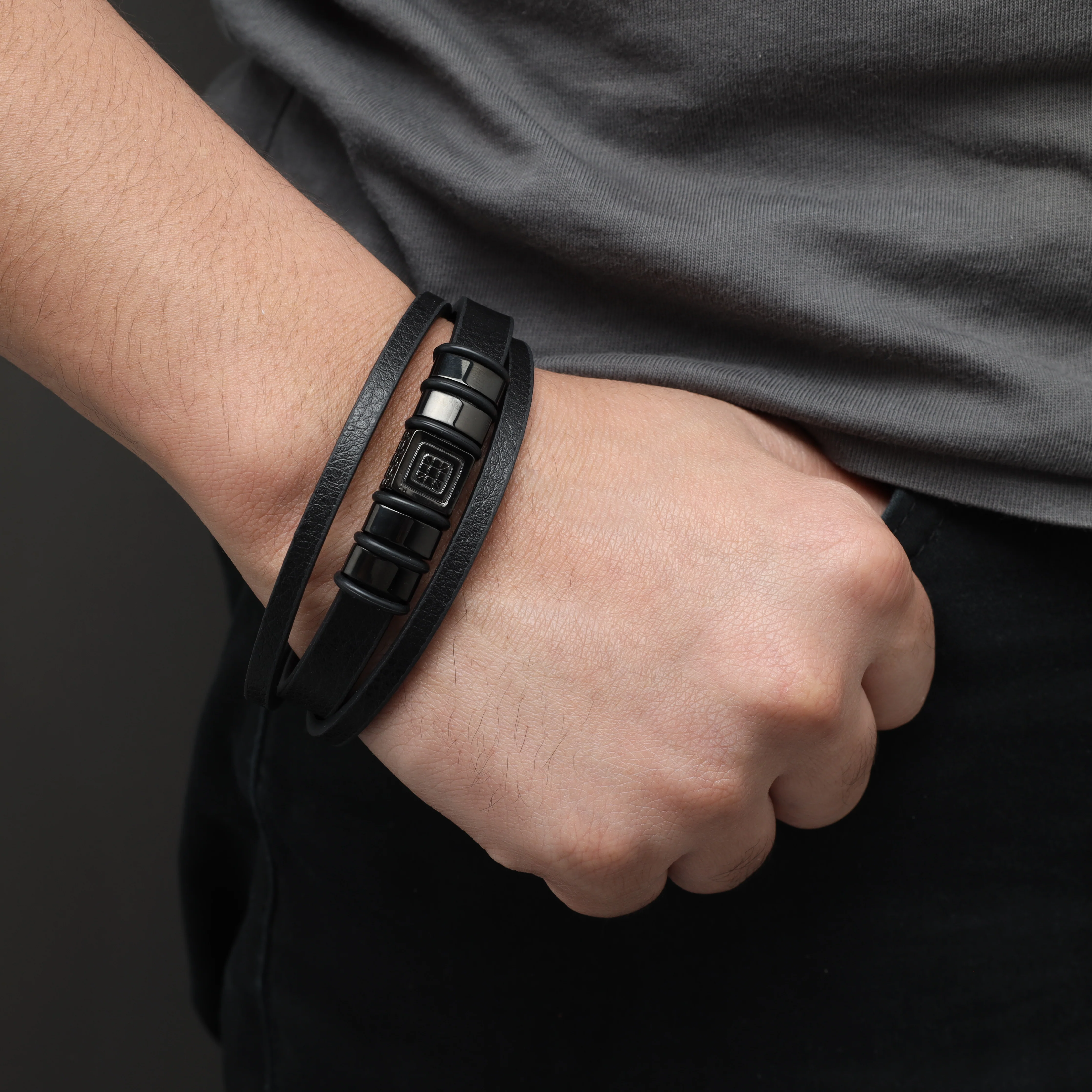 Lederarmband mit Motiv / Verschluss aus Edelstahl - Image 2