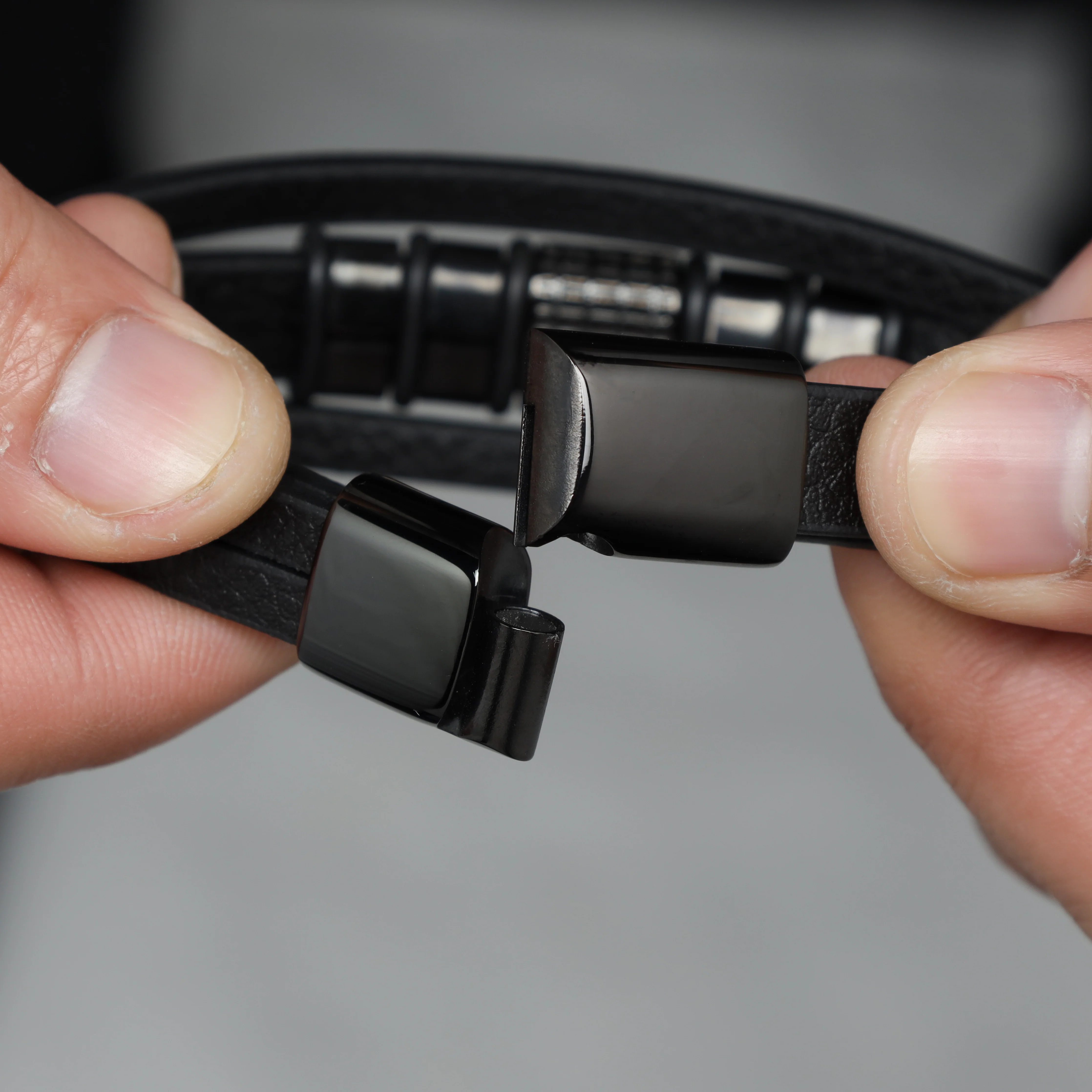 Lederarmband mit Motiv / Verschluss aus Edelstahl - Image 3