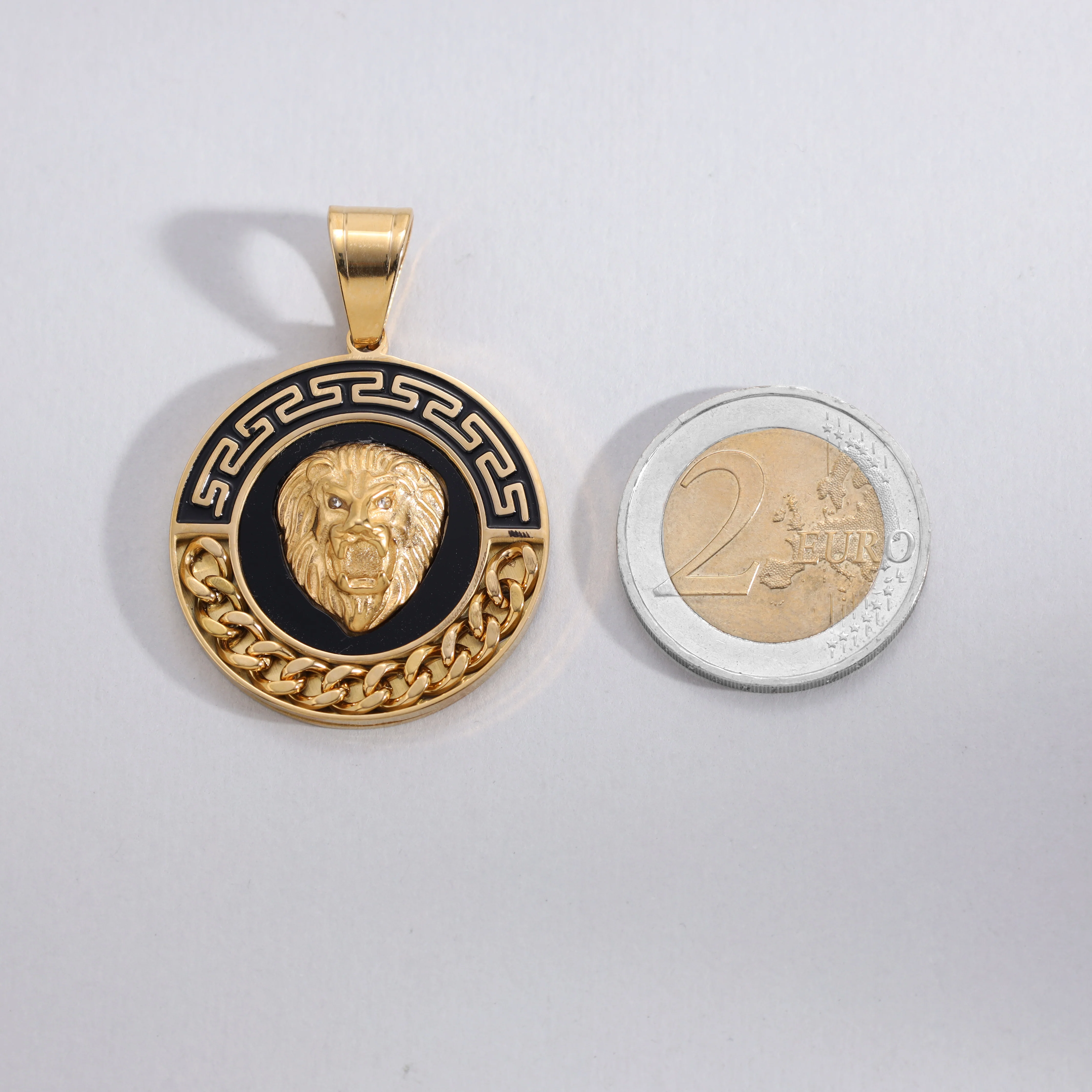 Löwe Anhänger mit Greek Design aus Edelstahl - Vergoldet - Image 3
